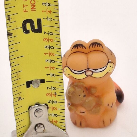 Vintage Garfield Holding Teddy Bear Pooky Rubber Pencil Topper Mini Figure - Picture 8 of 12